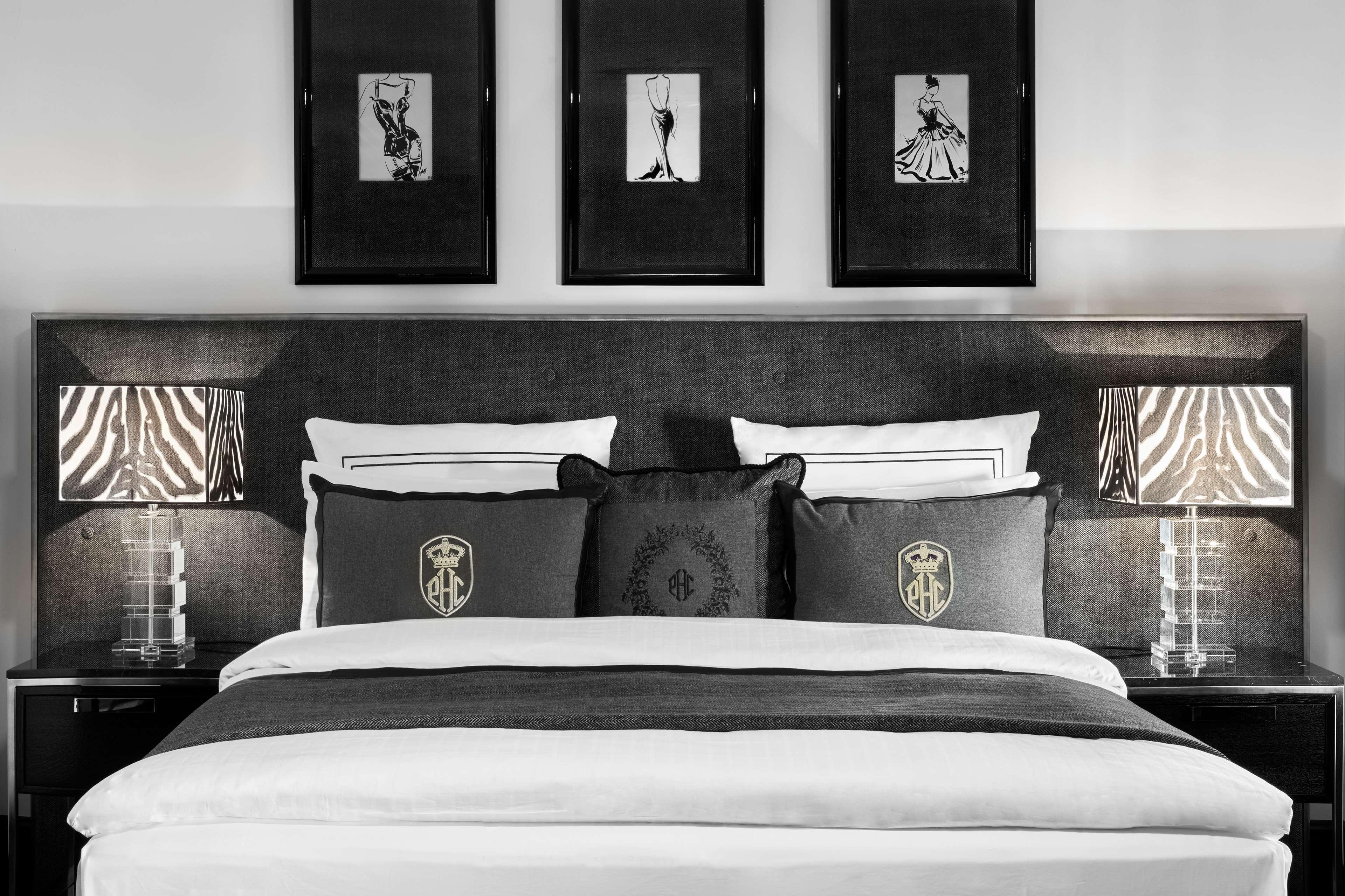 Schlosshotel Berlin Zewnętrze zdjęcie A bedroom at the hotel