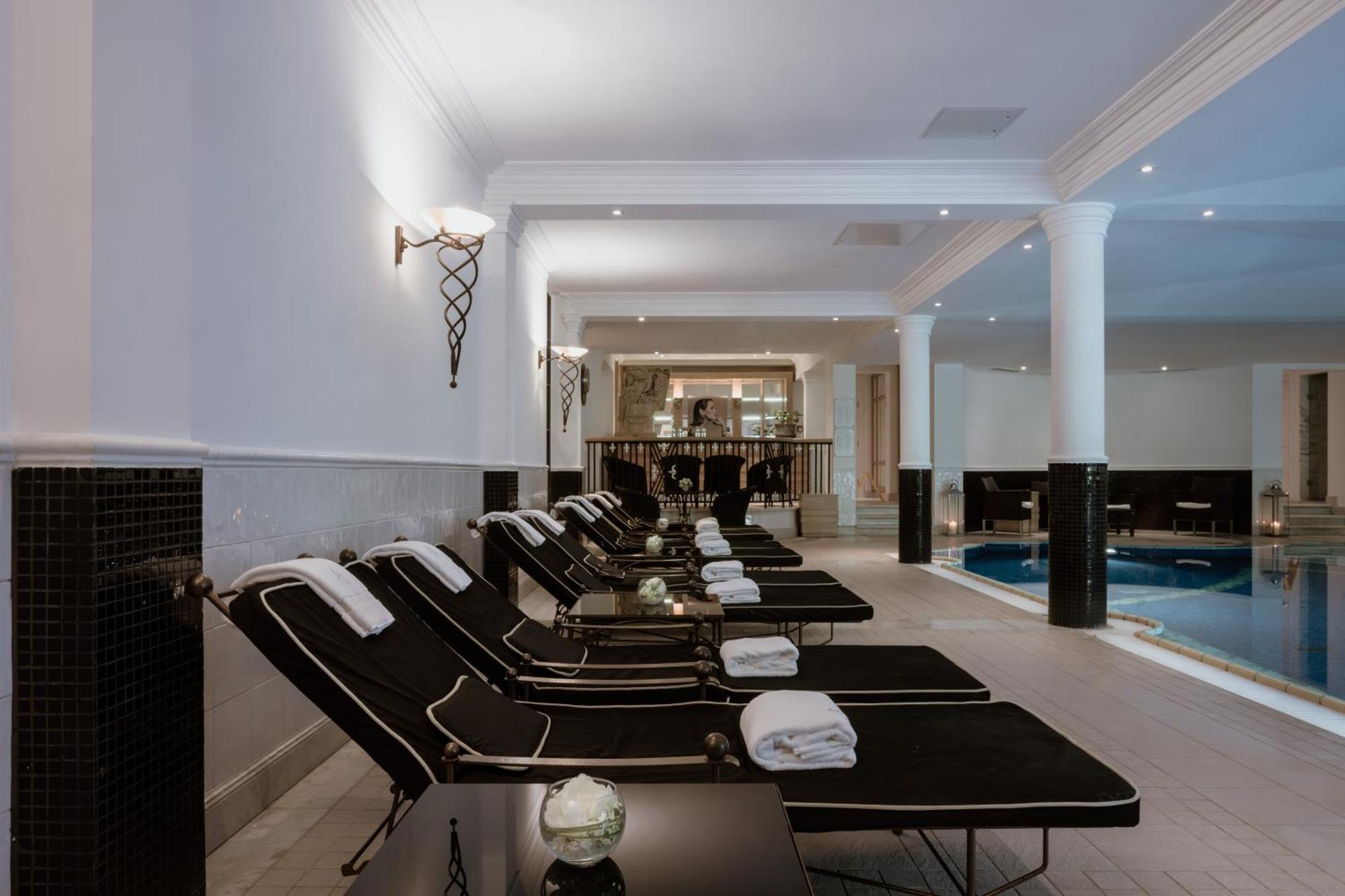 Schlosshotel Berlin Zewnętrze zdjęcie Spa at The Dorchester