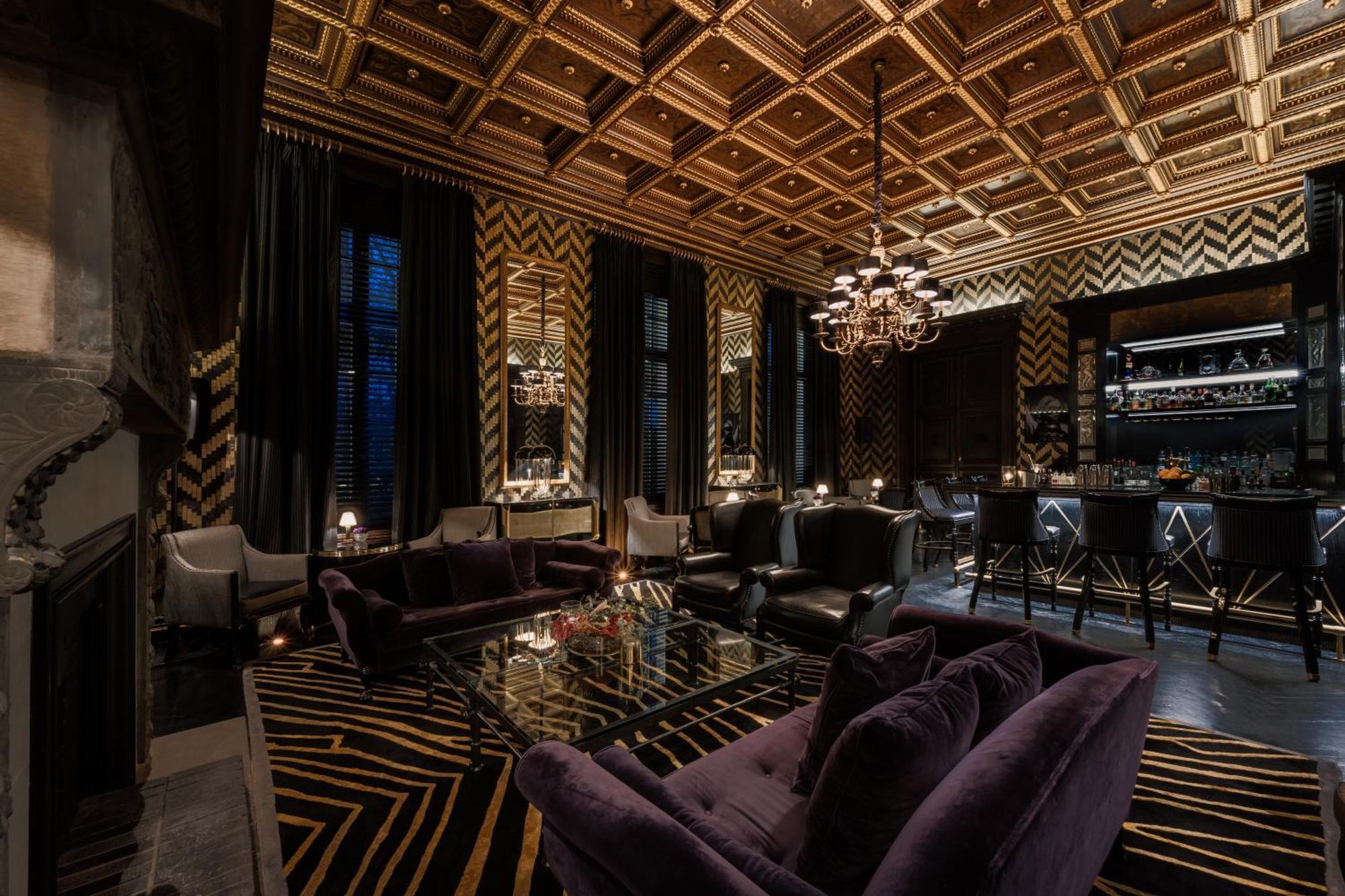 Schlosshotel Berlin Zewnętrze zdjęcie The interior of the bar